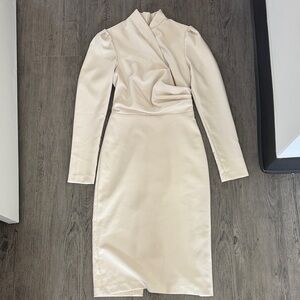 Chic Cream Long Sleeve Dress